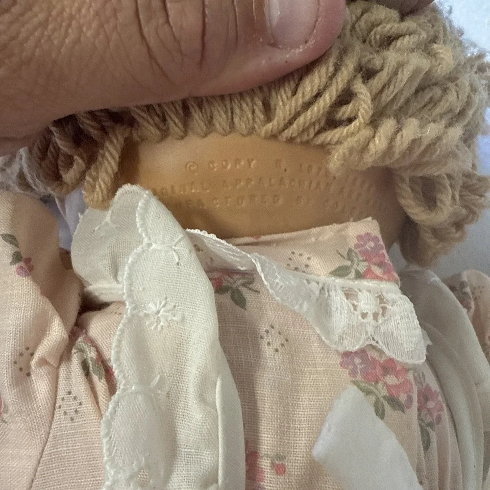 Authentic Cabbage Patch Kid Blonde Hair‎ Green Eyes Doll 1983 Black Signature KT